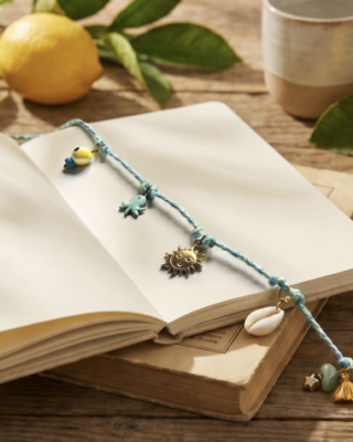 Paper Charm, Write Me Summer, Manilla